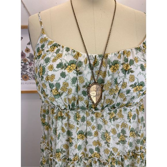 Floral Dress - Picture 4 of 4